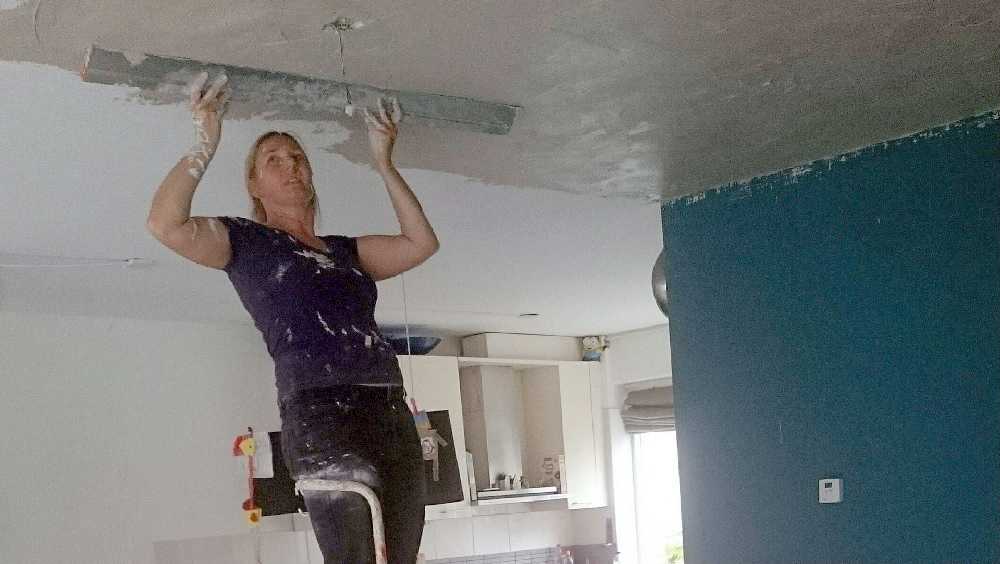 Nicole Michael DIY ceiling plaster woman